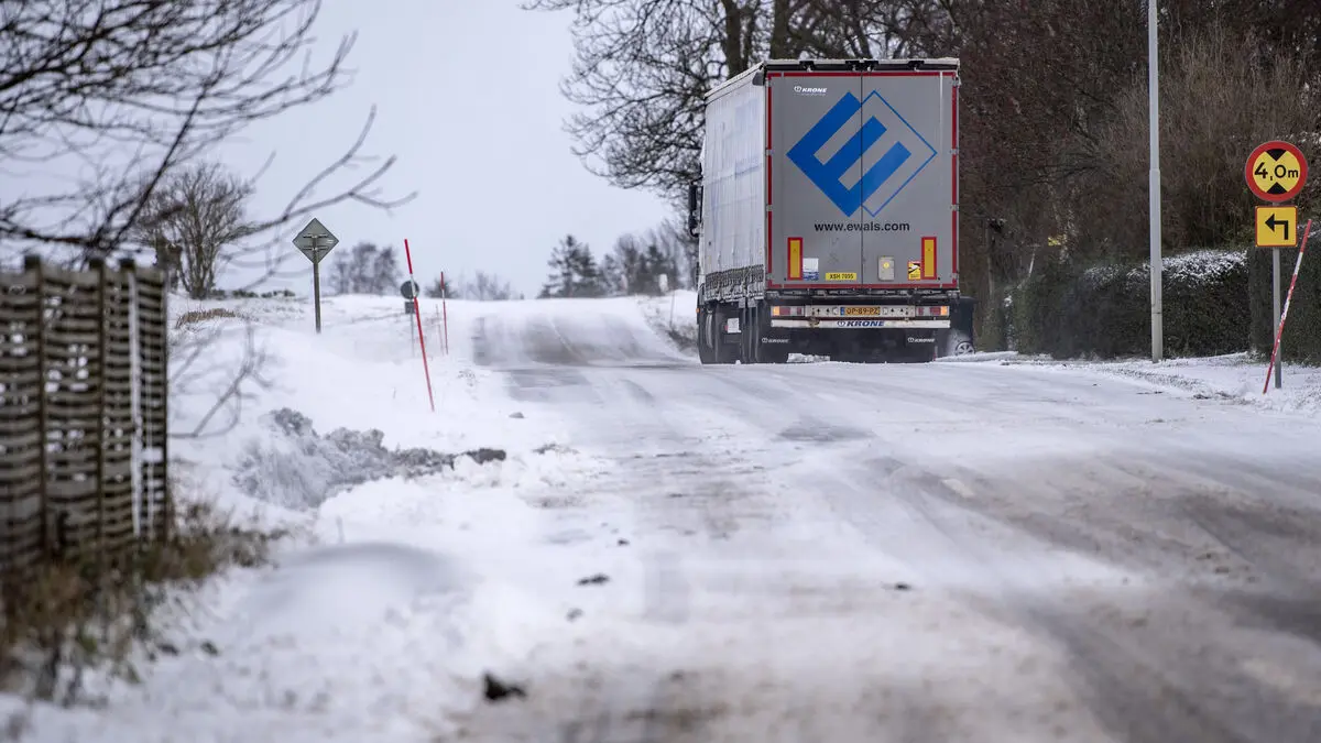 SMHI warns of sudden ice slips in central Sweden