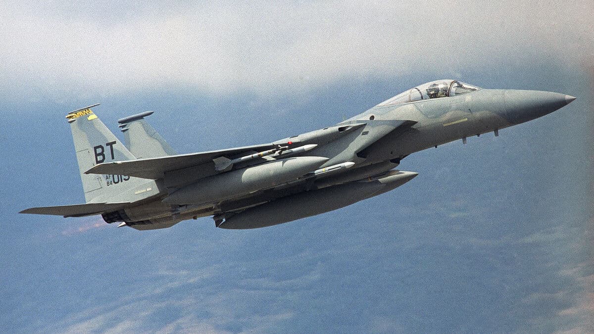 Two US fighter jets shot down by Iran