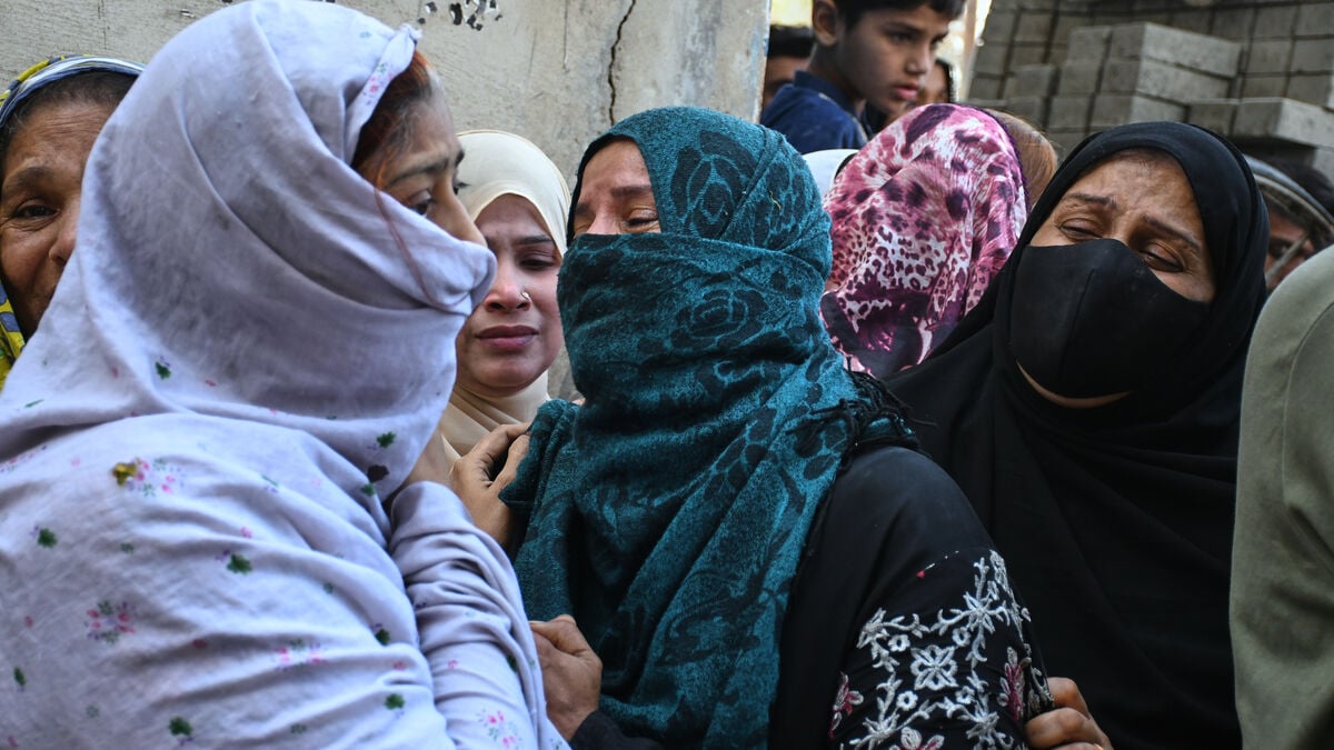 Gas explosion in Karachi, Pakistan kills at least 16
