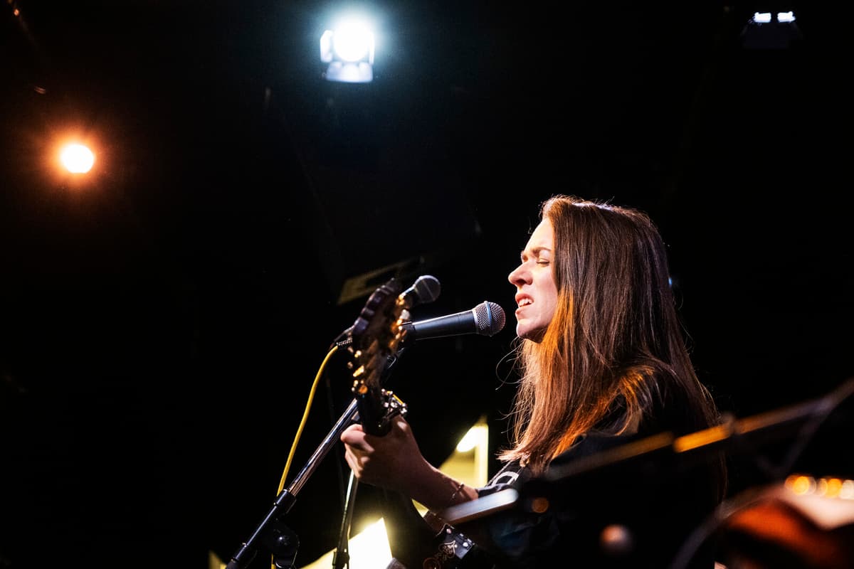 Melissa Horn's Intimate Solo Tour Kicks Off Across Scandinavia