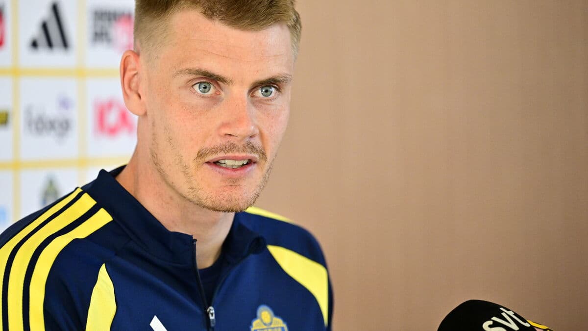 Smith injured, leaves the national team squad