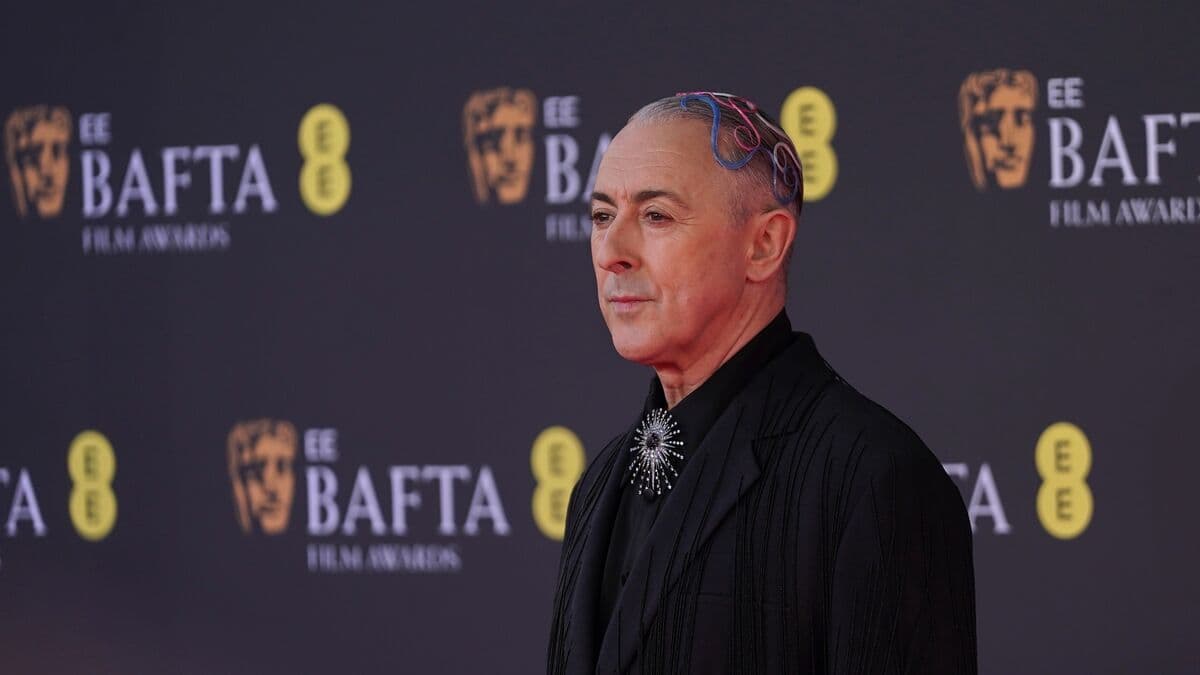 Tourettes exclamation at gala - Thank you for understanding