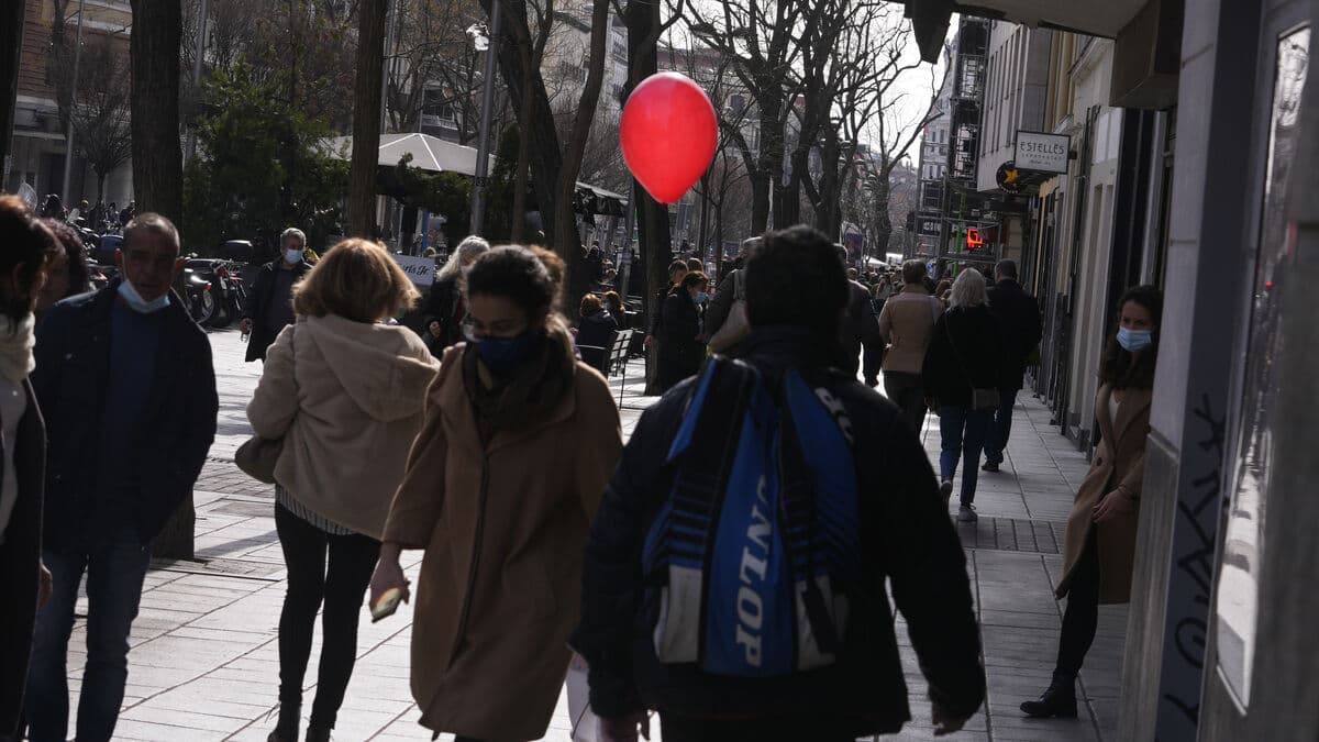 Spain's inflation rises to 3.3 percent in March