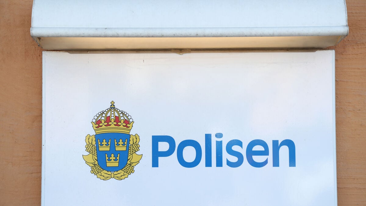 Charges against police chief dropped after Police Authority permits certain registry searches