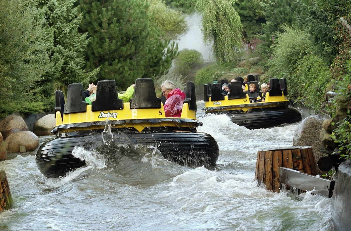 Duck Family Halts Liseberg's Kållerado Ride for Over an Hour