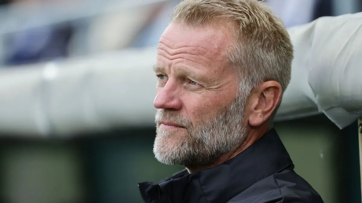 After the exodus – the coach leaves