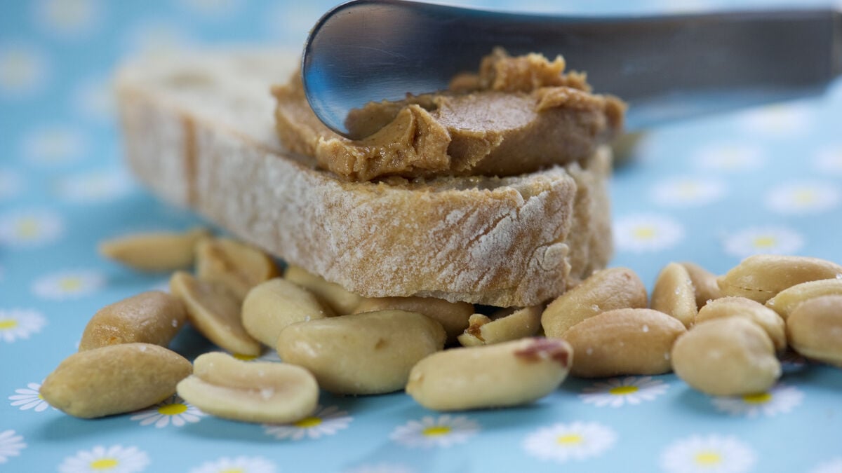 Child got rid of peanut allergy and became used to peanuts