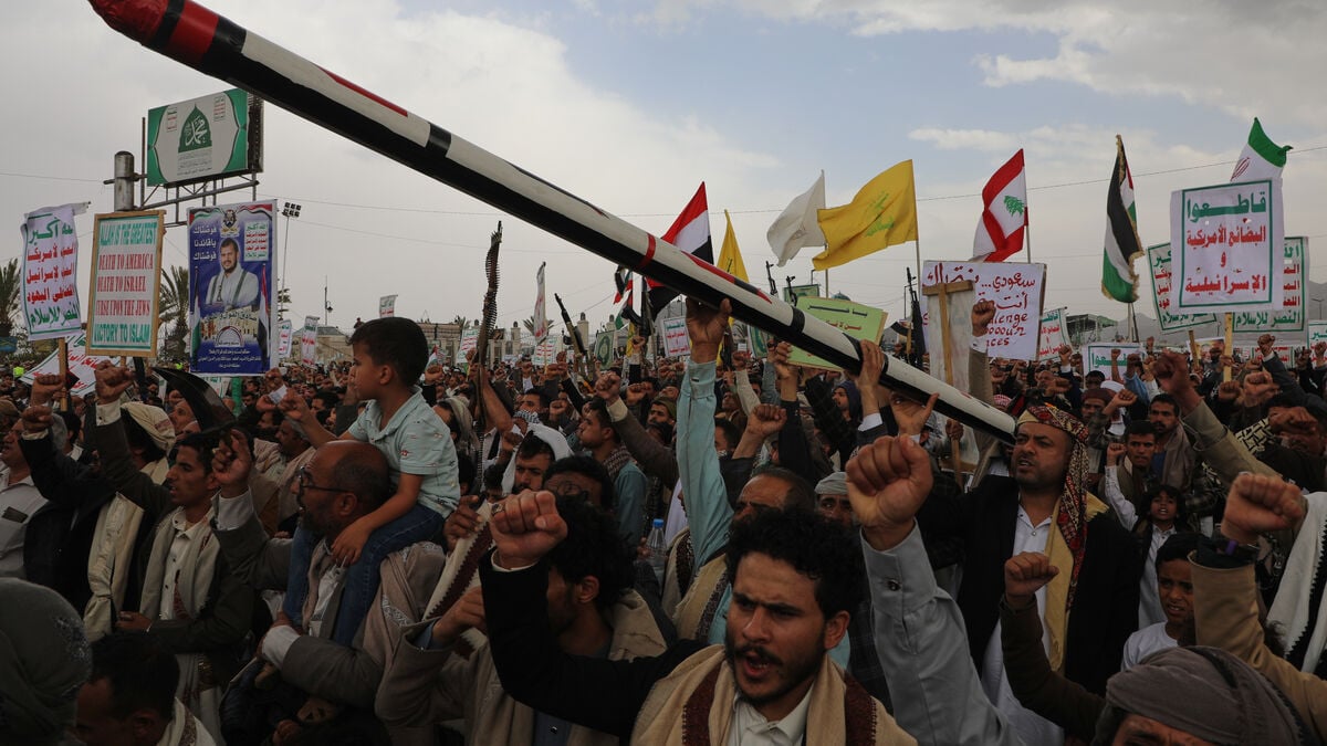 Houthis claim drone strike on Saudi Aramco refinery in Jizan