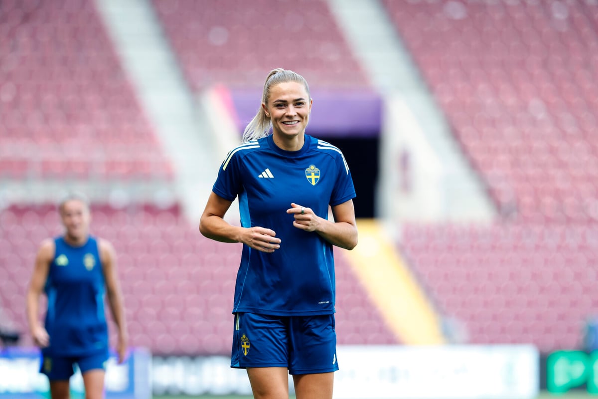 Fridolina Rolfö Stays in Sweden's European Championship Squad