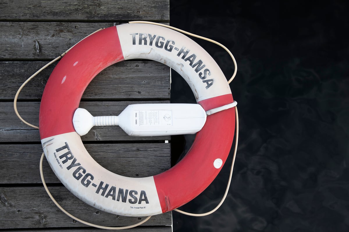 Canoe Capsizes Near Hallstahammar Power Station; One Hospitalized
