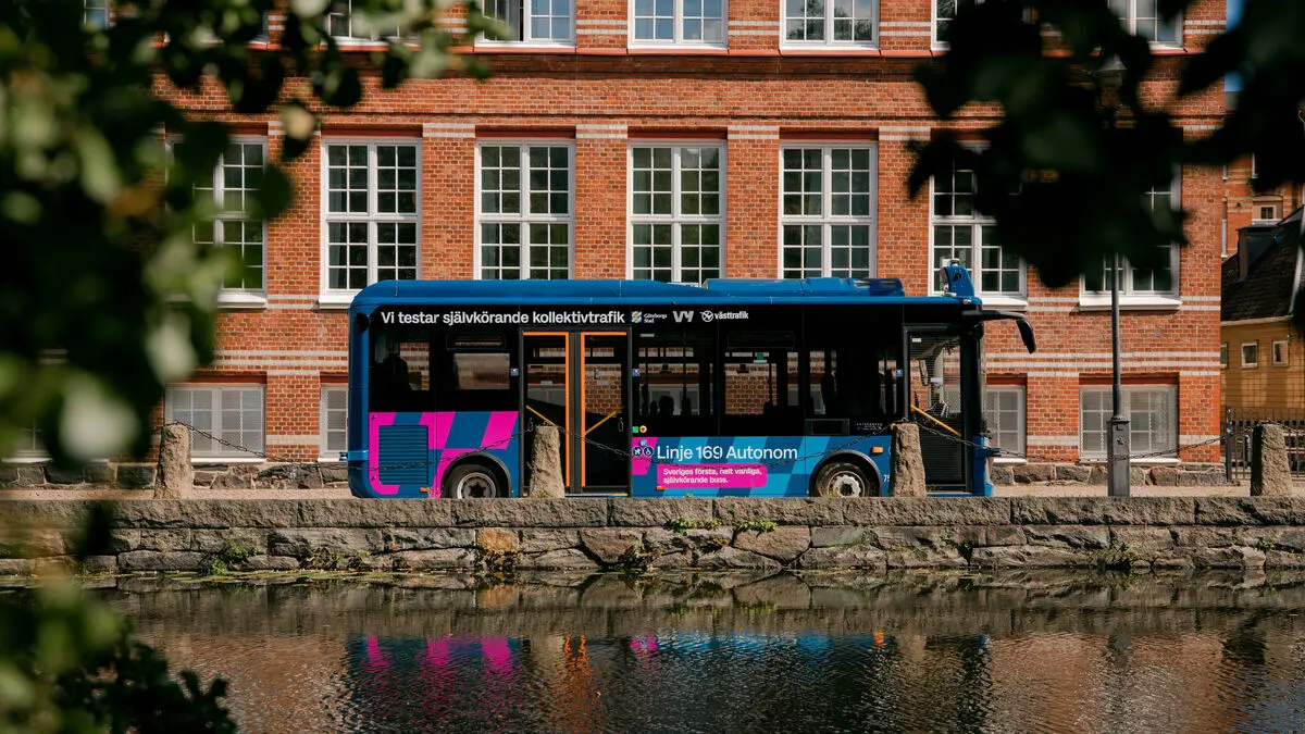 Self-driving bus permit revoked after tram crash in Gothenburg