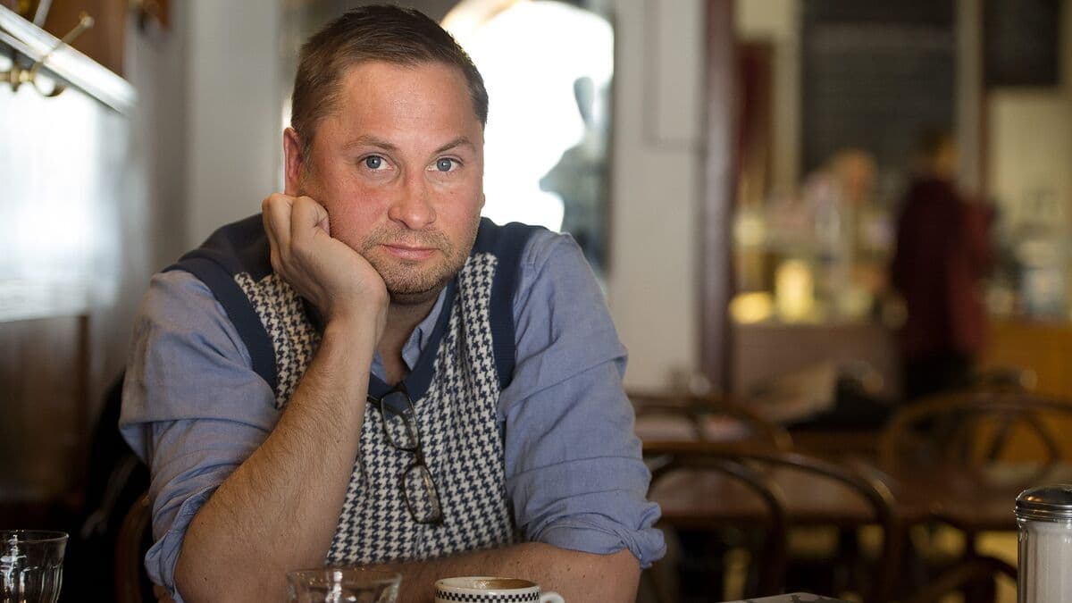 Staffan Bergwik, Henrik Arnstad and nyckelharpa player Erik Rydvall receive SEK 100,000 scholarships from the Kerstin Ekman Foundation