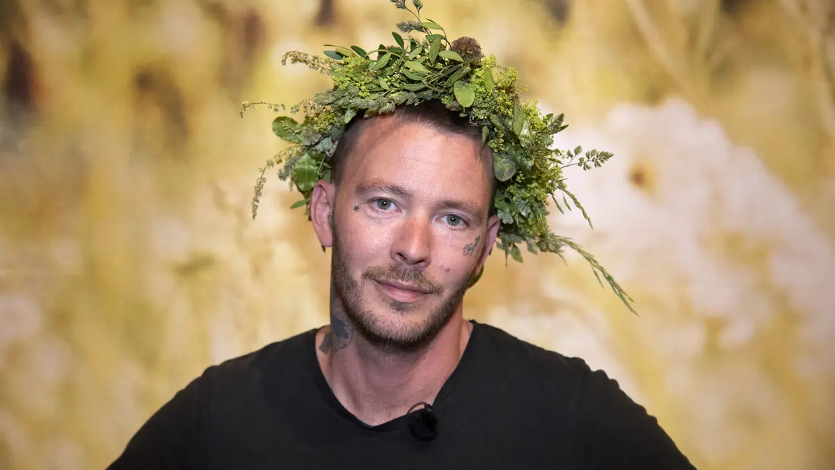 Joakim Lundell: From TV clown to the biggest in Sweden