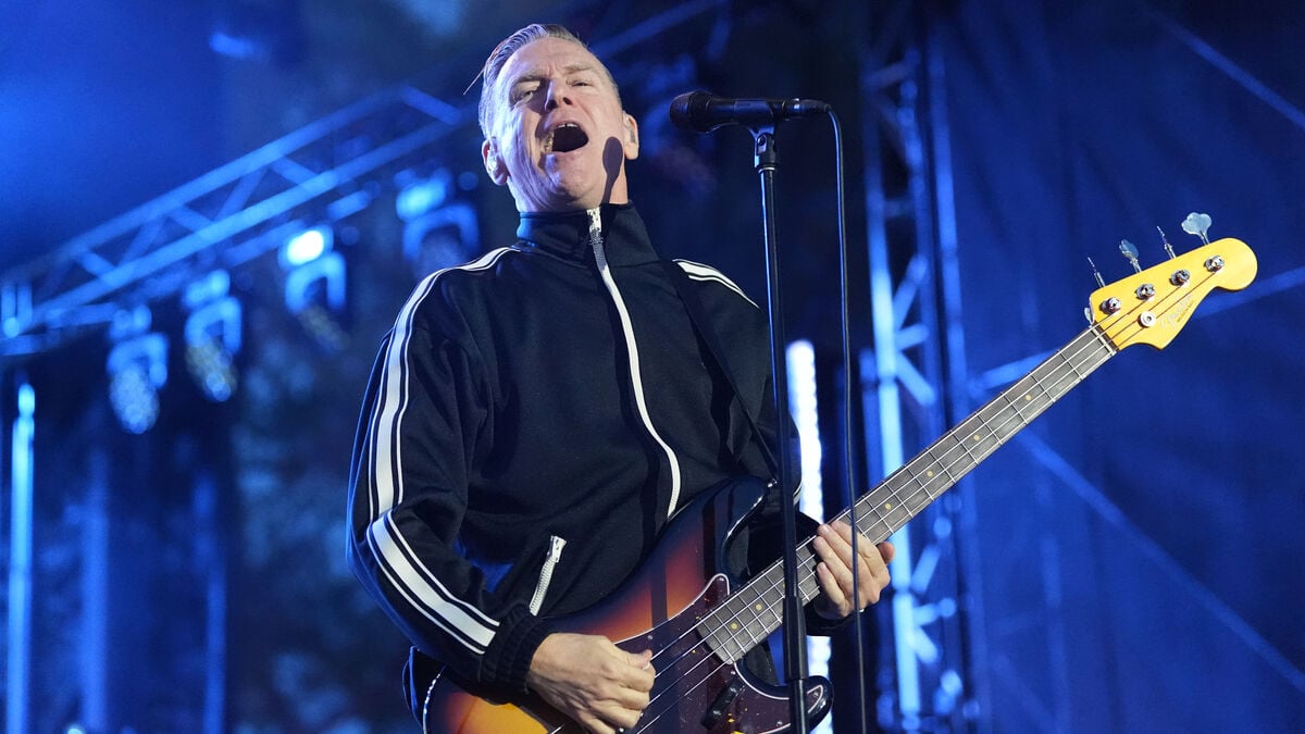 Bryan Adams Announces Three Concerts in Sweden This Spring
