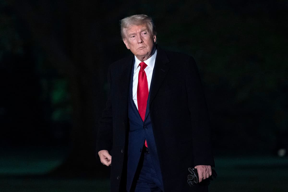 Trump Intensifies Criticism of Fed's Powell, Demands Rate Cut