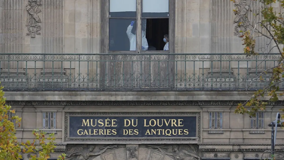 Two Arrested in Connection with Louvre Jewel Heist