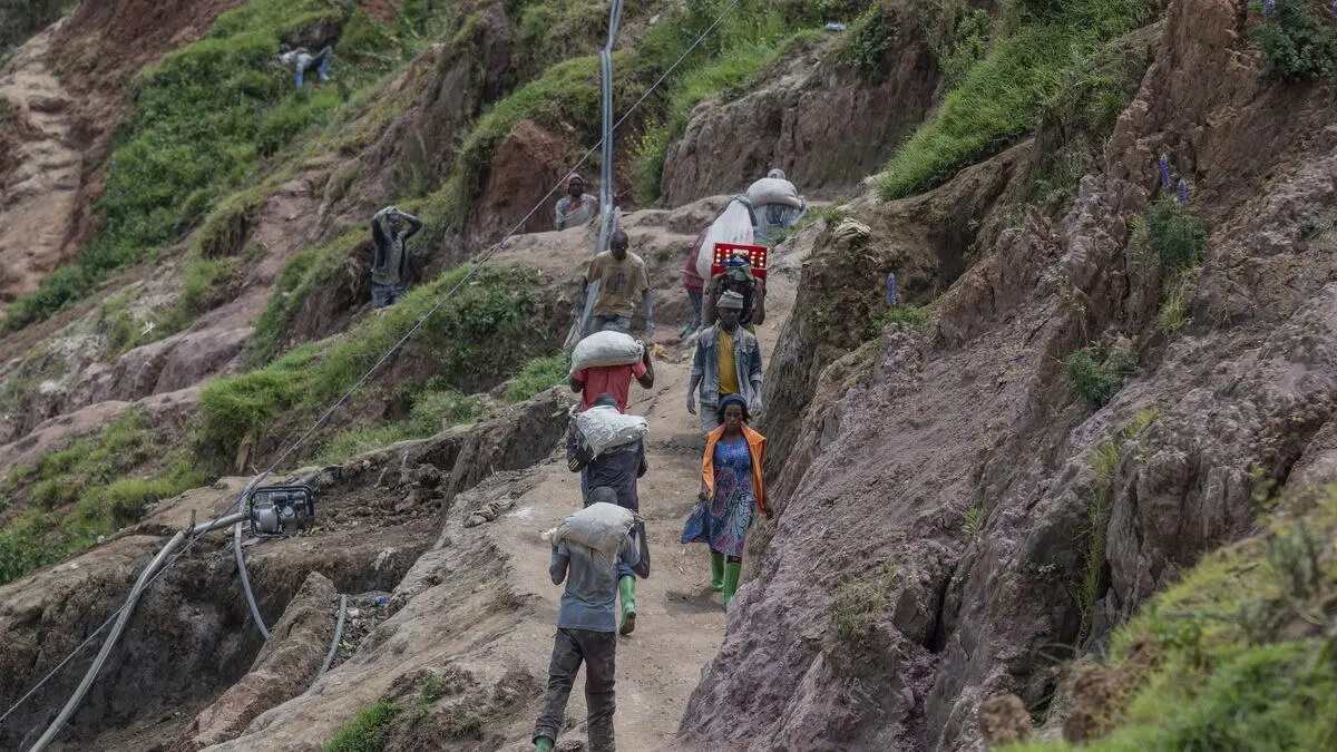 Mine collapse in Congo-Kinshasa leaves over 200 dead