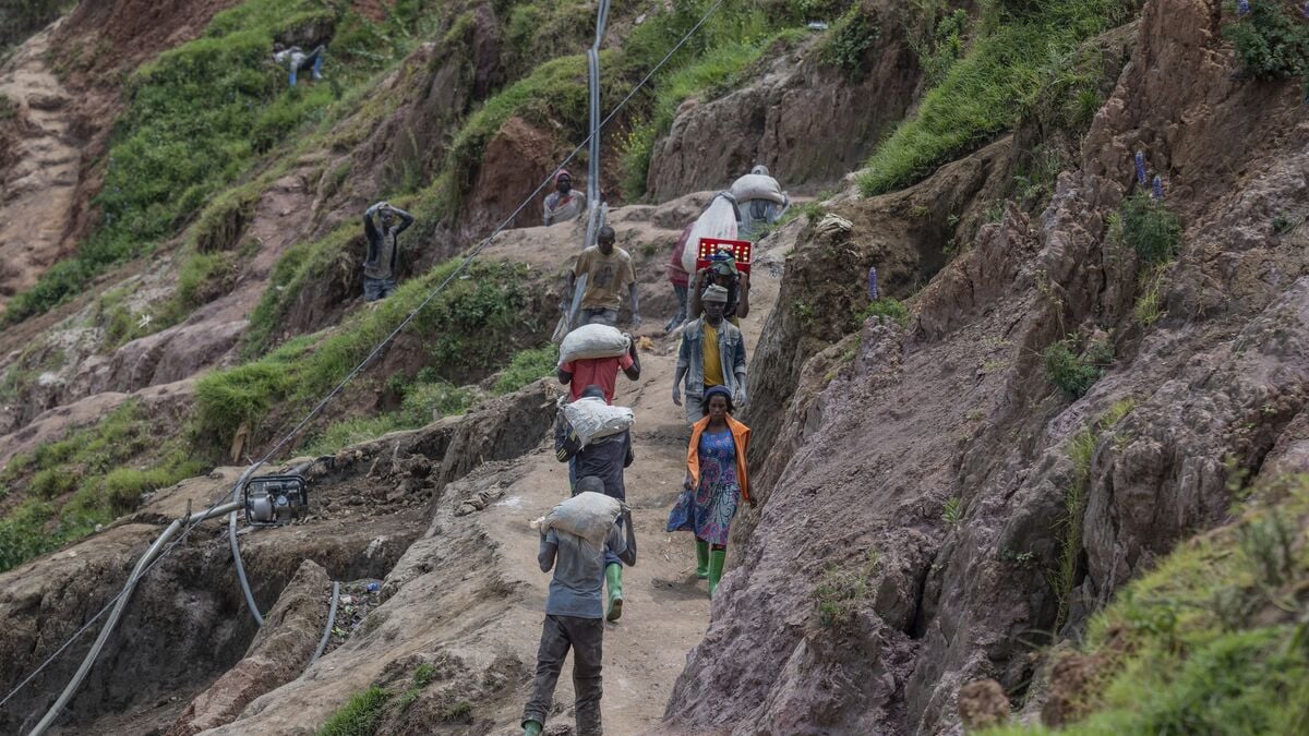 Mine collapse in Congo-Kinshasa leaves over 200 dead
