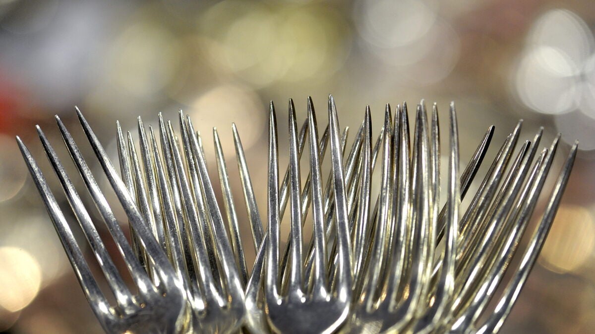 Old silverware in the drawer can jingle at the checkout