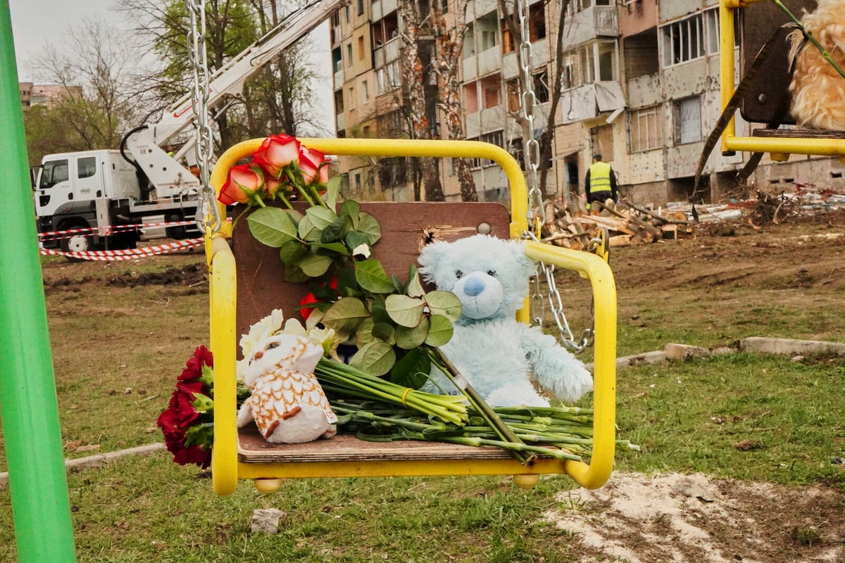 Nine Children Among 18 Killed in Russian Attack on Zelensky's Hometown