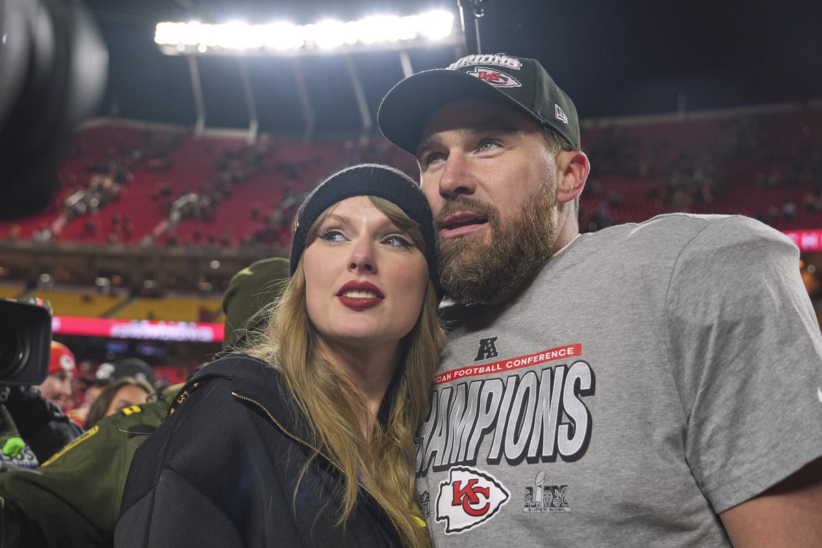 Taylor Swift and Travis Kelce Announce Engagement