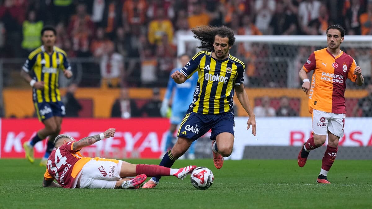 Brawl erupts after Lyon-Fenerbahce qualifier, Lyon official injured