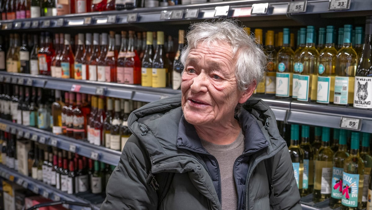 Danish Shoppers Boycott American Wine Amid Trump Protest