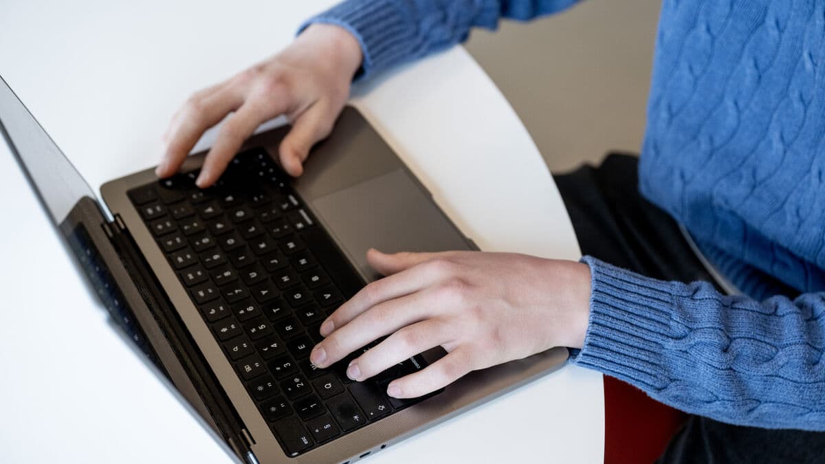 Vision Reports Major Personal Data Leak Affecting 300,000 People