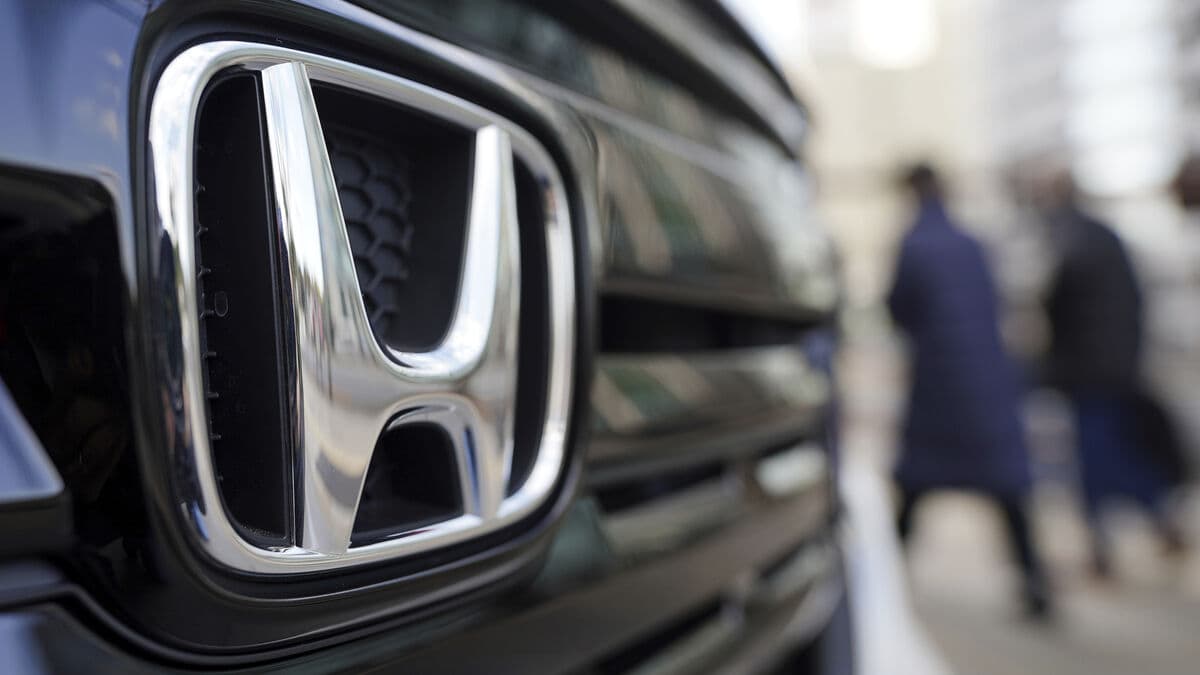 Honda reports profit decline – lowers forecast