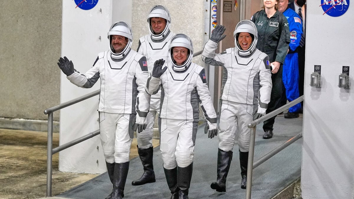 Jessica Meir back in orbit with Crew-12 en route to the International Space Station