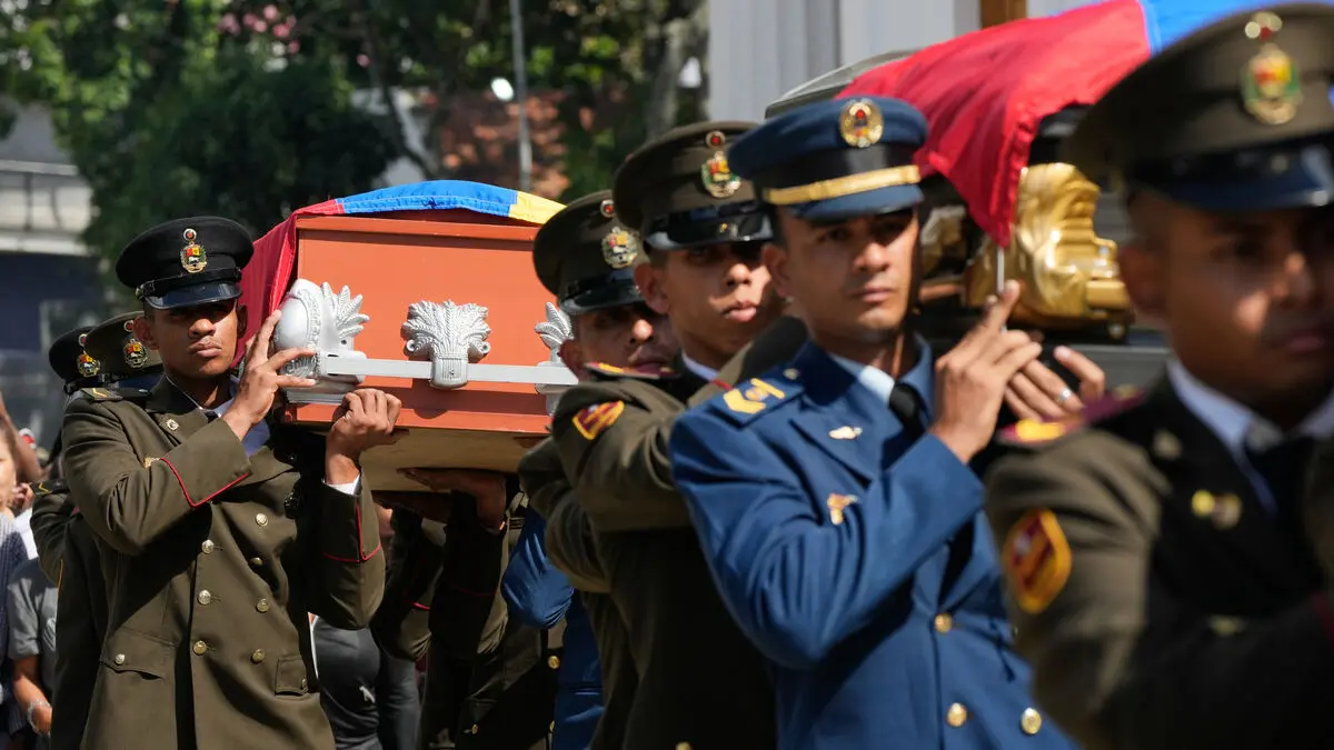 Minister: 100 dead in Venezuela - Maduro injured