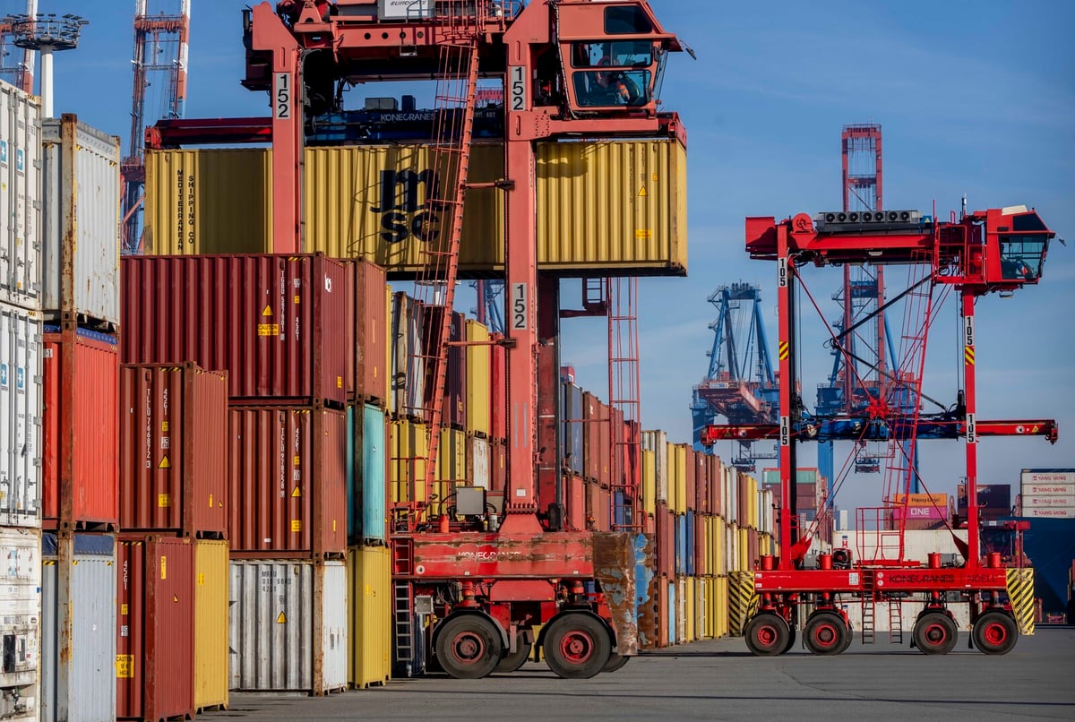 German Business Sentiment Slightly Improves in August