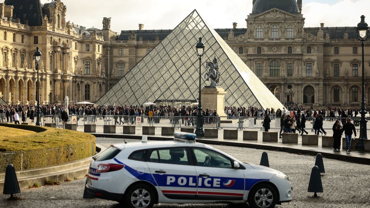 Investigation: Louvre thieves had 30 seconds