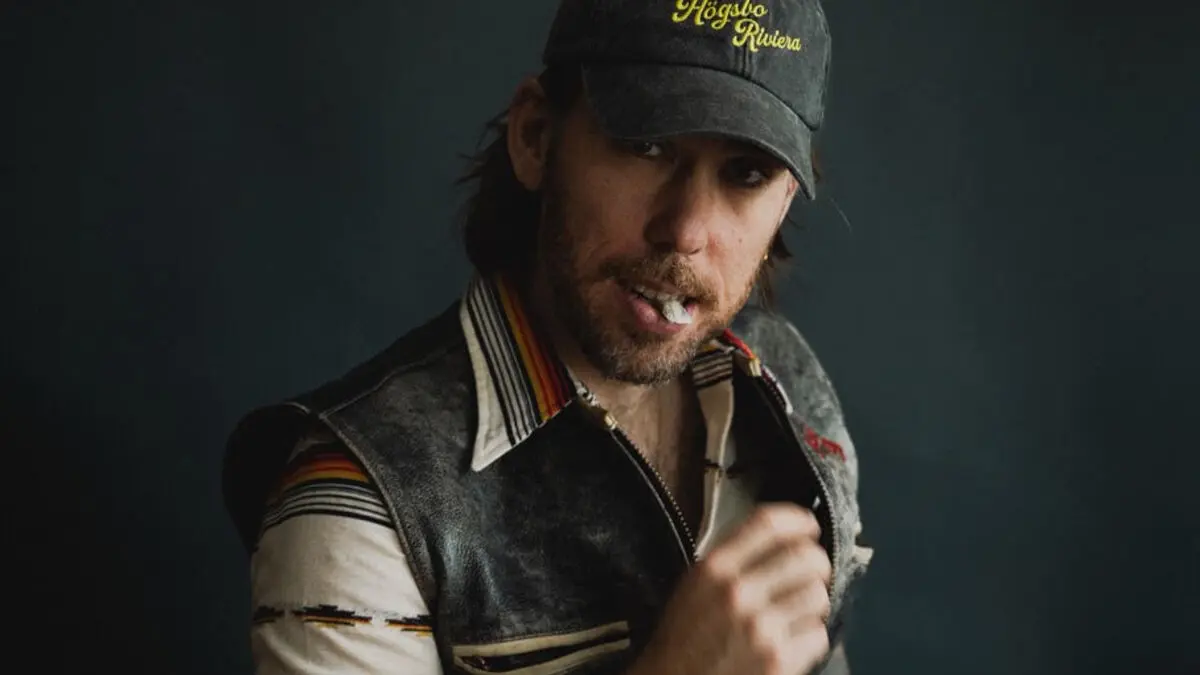 Shooting star Valter Nilsson to release album Högsbo Riviera