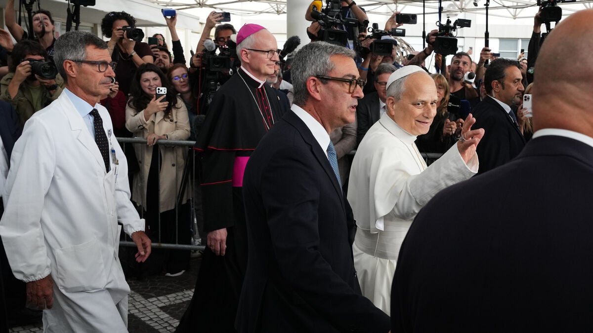 Pope Leo XIV discharged from hospital after lung surgery, returns to Vatican