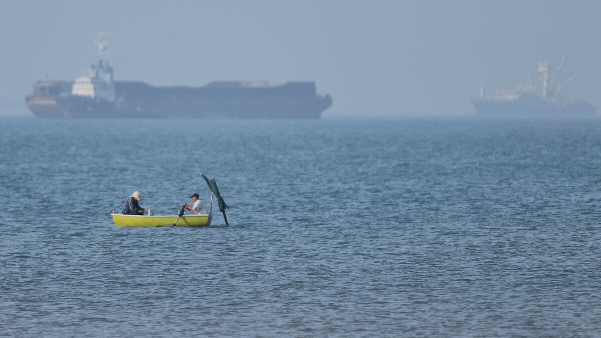 Iran warns against interference in the Strait of Hormuz