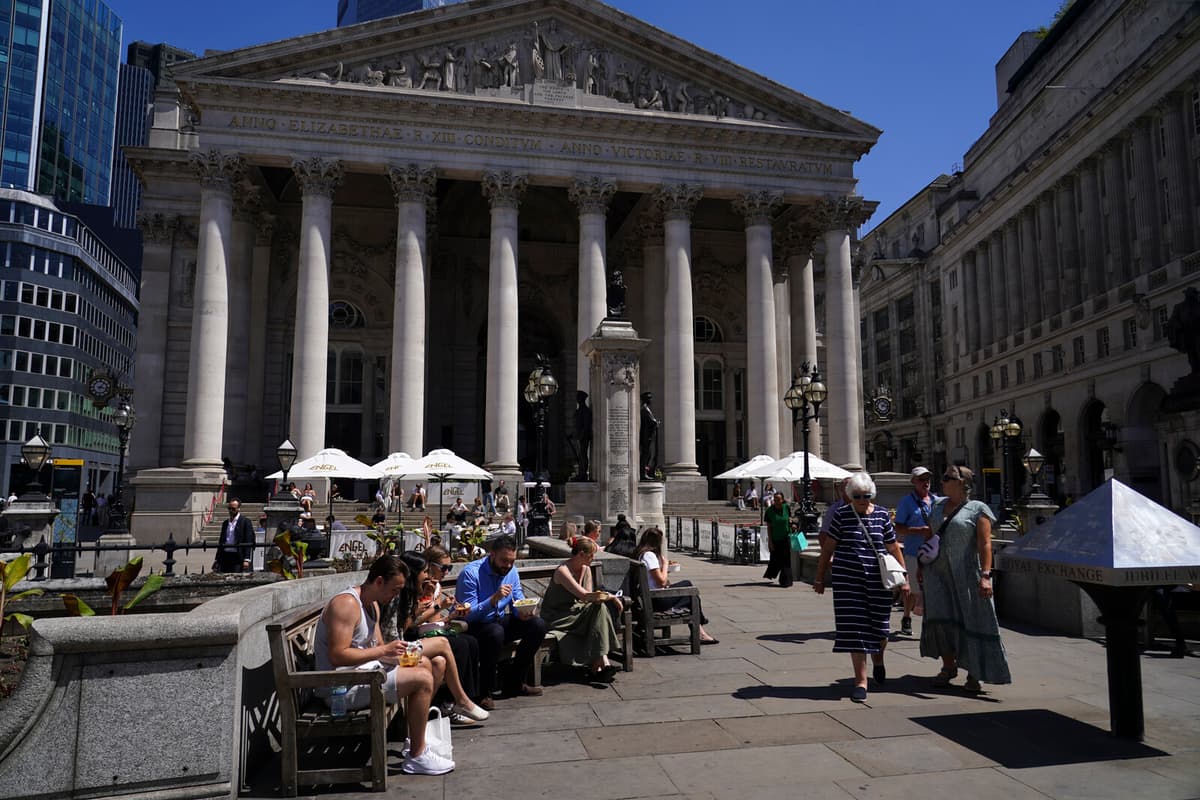 Bank of England Cuts Interest Rate to 4.00 Percent