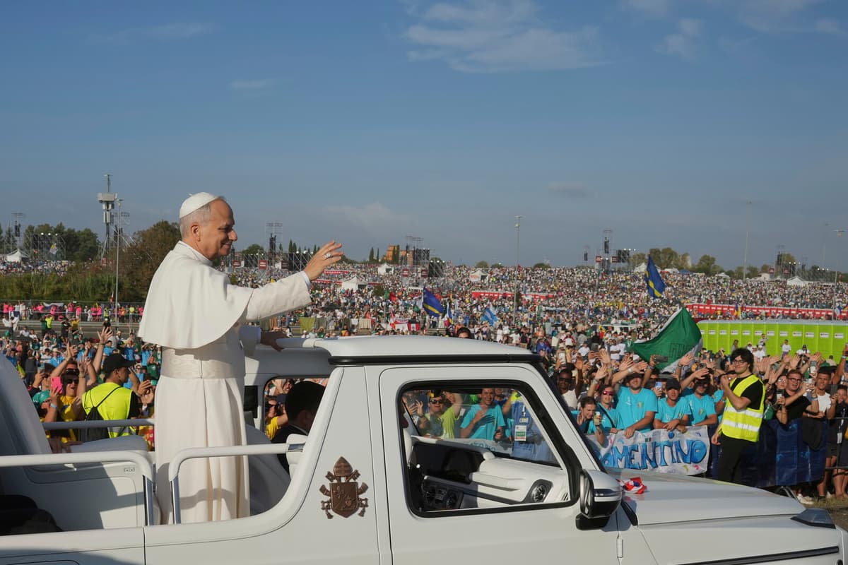 Over One Million Youth Attend Pope's Mass in Rome