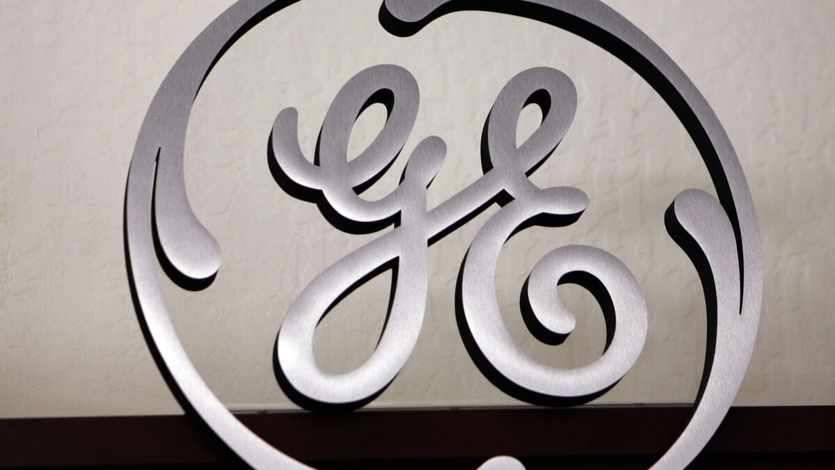 GE Raises Full-Year Profit Forecast on Strong Demand for Jet Engines and Services