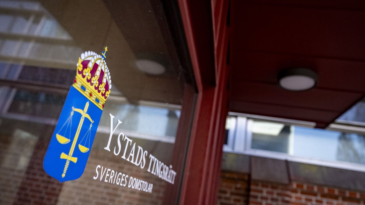 Woman in Skåne charged with abusing her children, including hitting and spitting on them