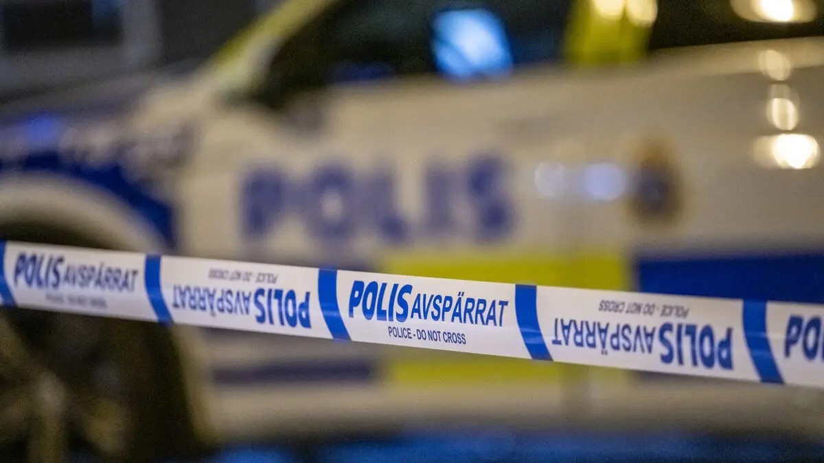 Suspected gun threat at central Gothenburg pub - man arrested
