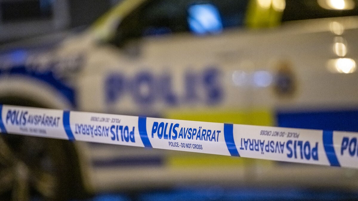 Suspected gun threat at central Gothenburg pub - man arrested