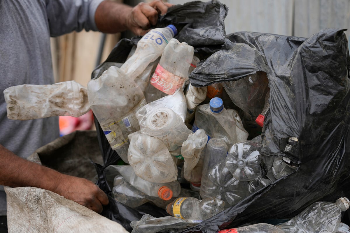Fossil Fuels Dominate Plastic Production, Only 9.5% Recycled Globally