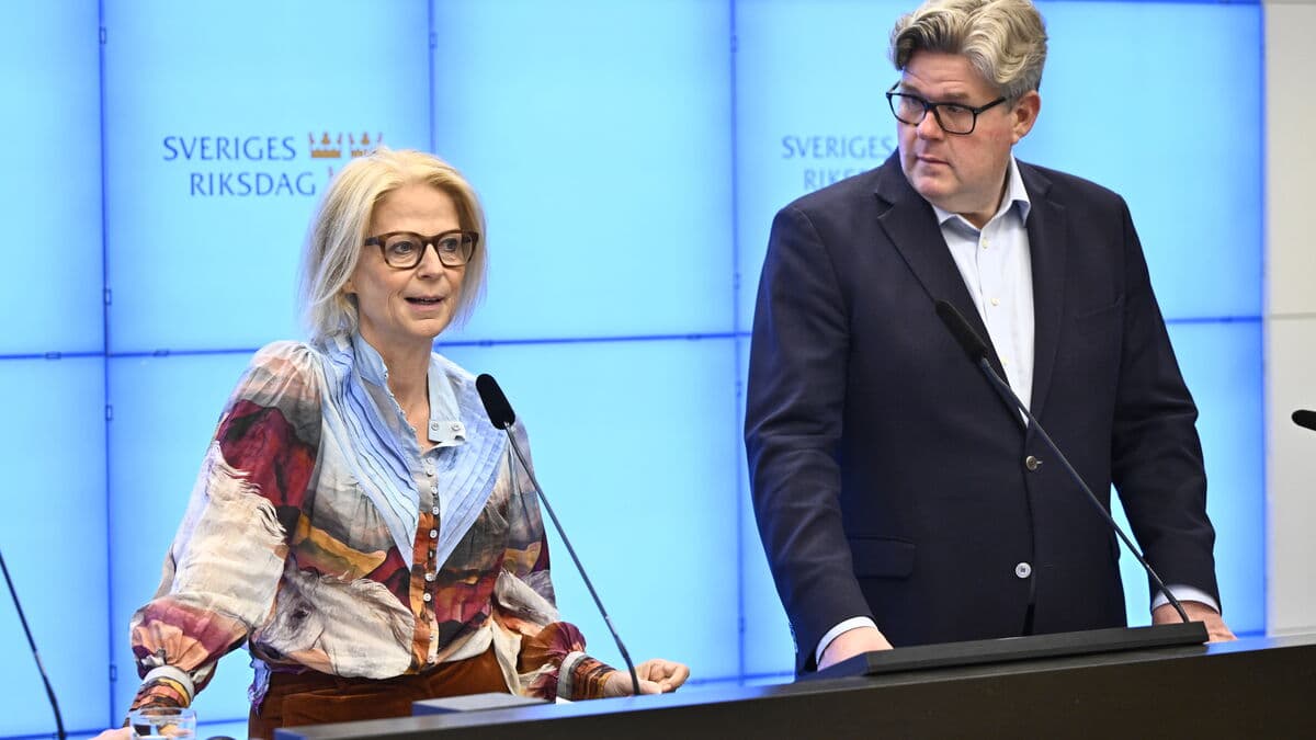 Moderates promise tax cut of up to 1,000 kronor