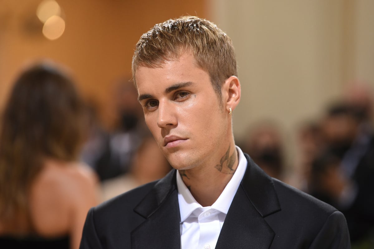 Justin Bieber Releases New Album Swag II