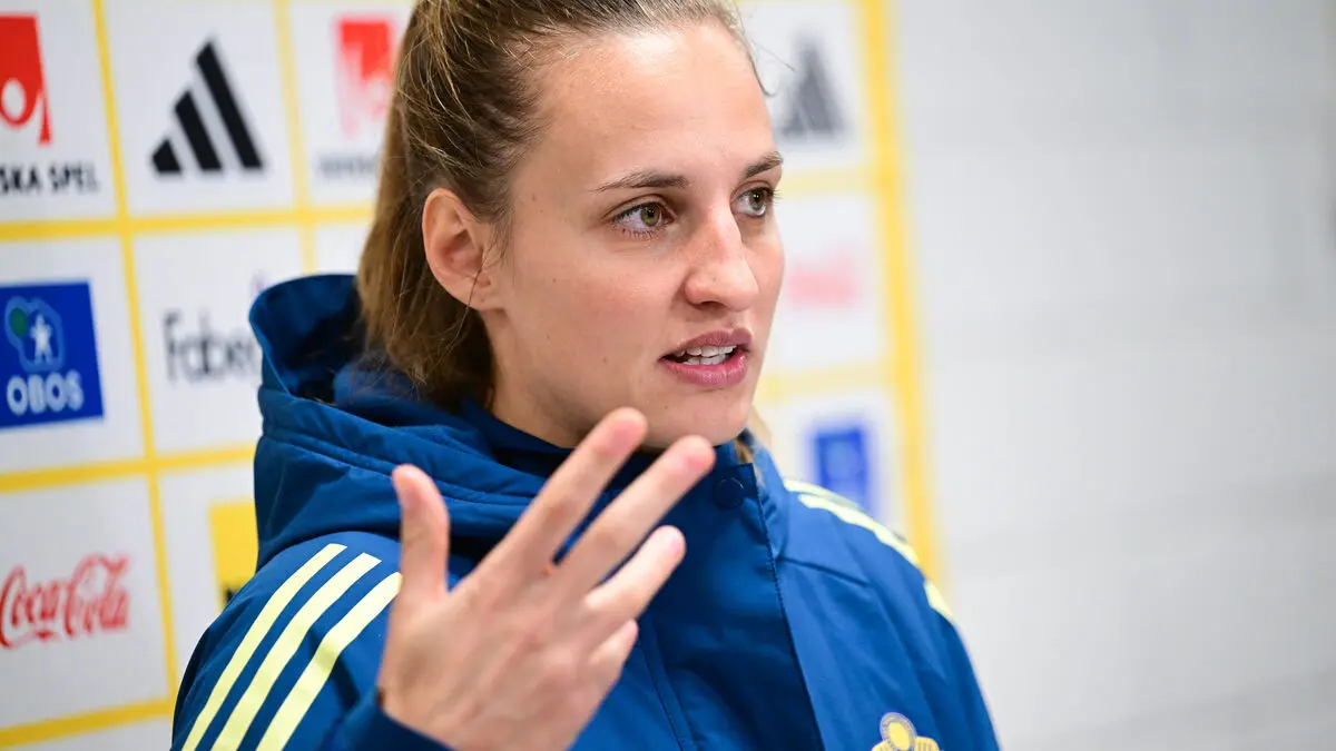 Nathalie Björn and Graham Potter greeted the Swedish women's national team