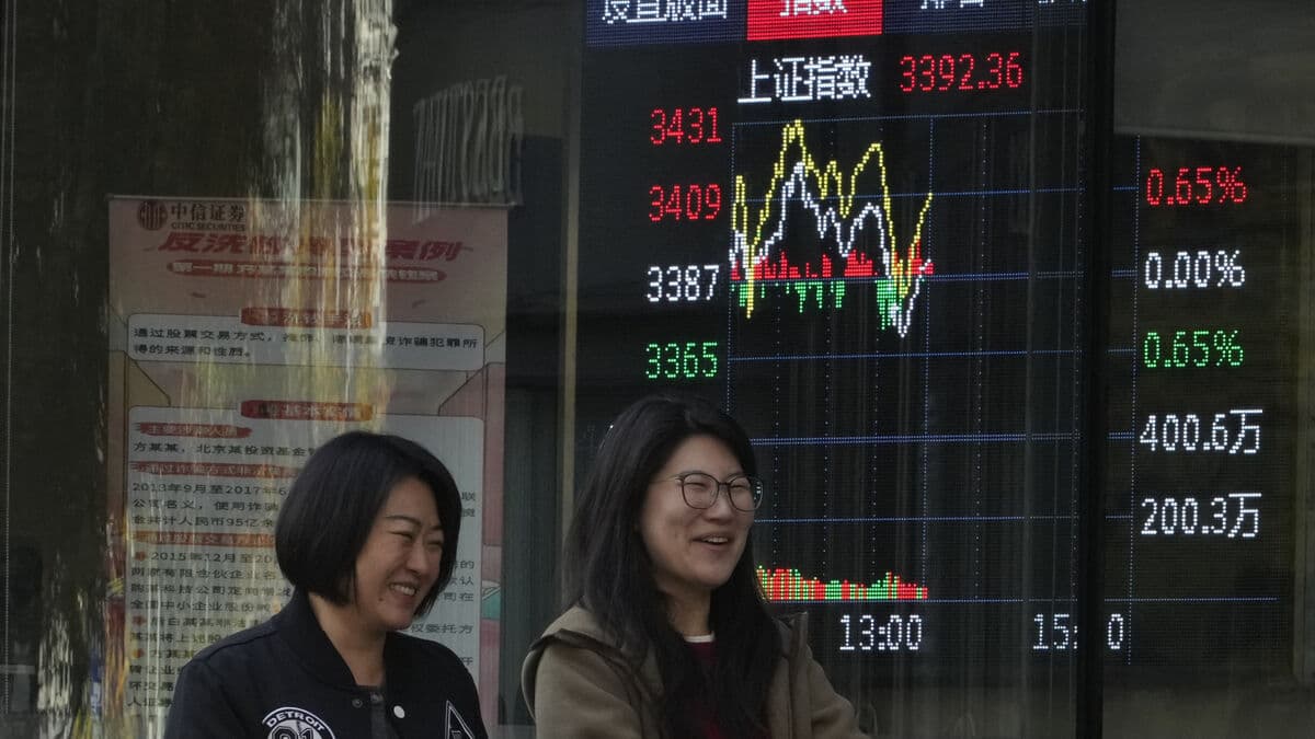 Declines in Asian markets on the last day of the year