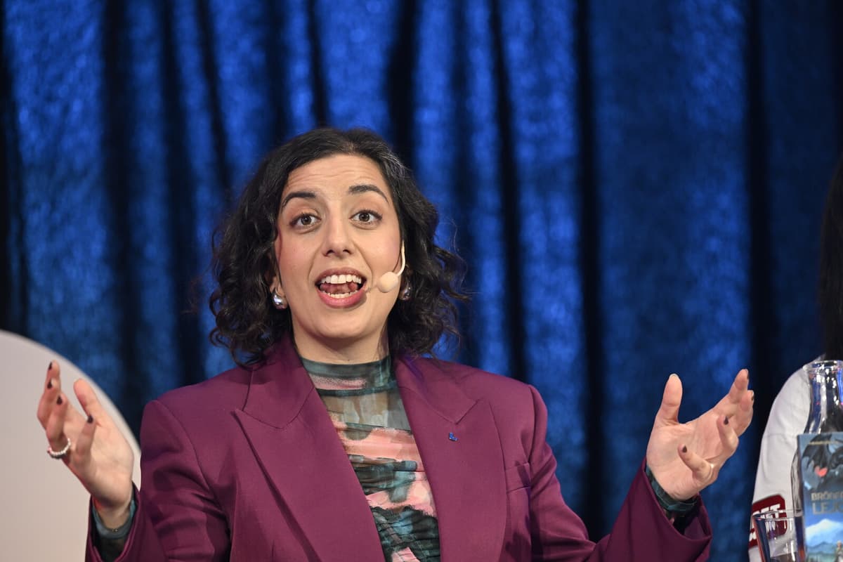 Liberals Propose National Library for Banned Books at Royal Library