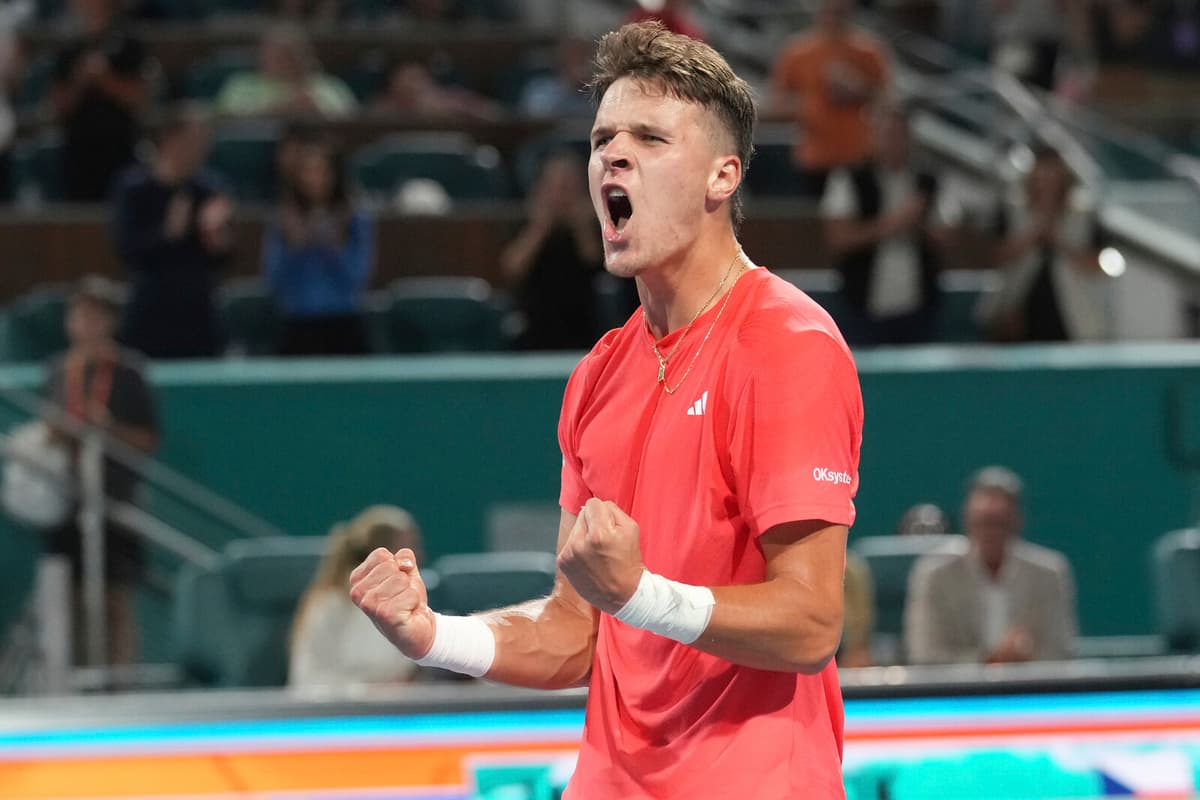 Teen Tennis Star Mensik Reaches Miami Final After Meeting Messi