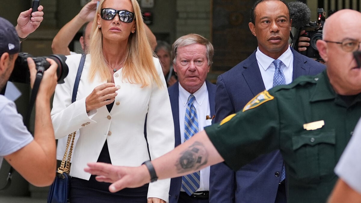 Tiger Woods pleads guilty to reckless driving, faces five-year license suspension